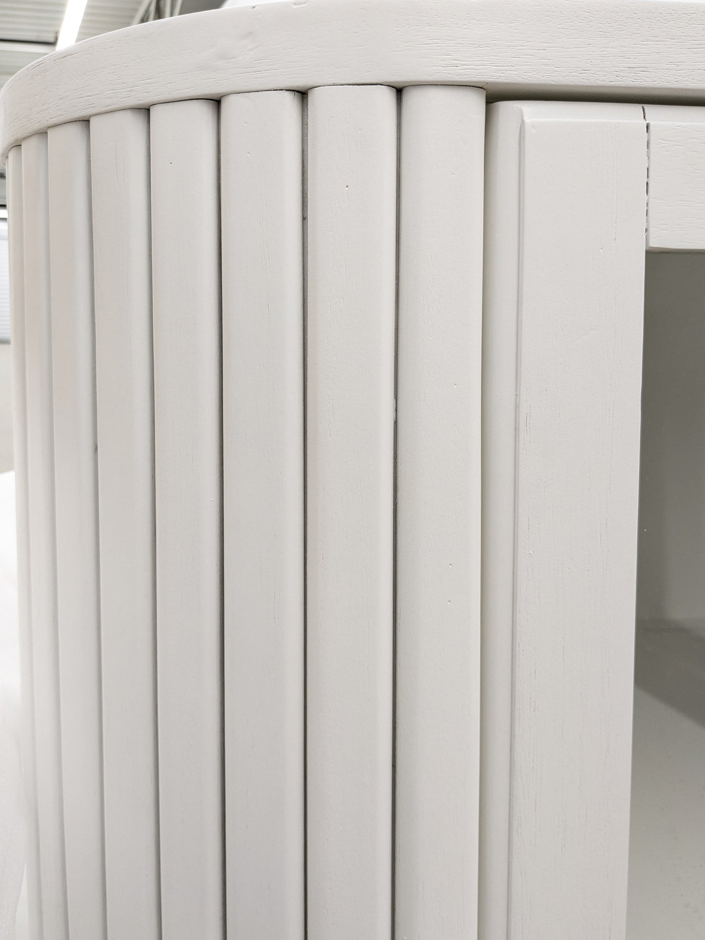 VAST White Curved Glass Door Cabinet