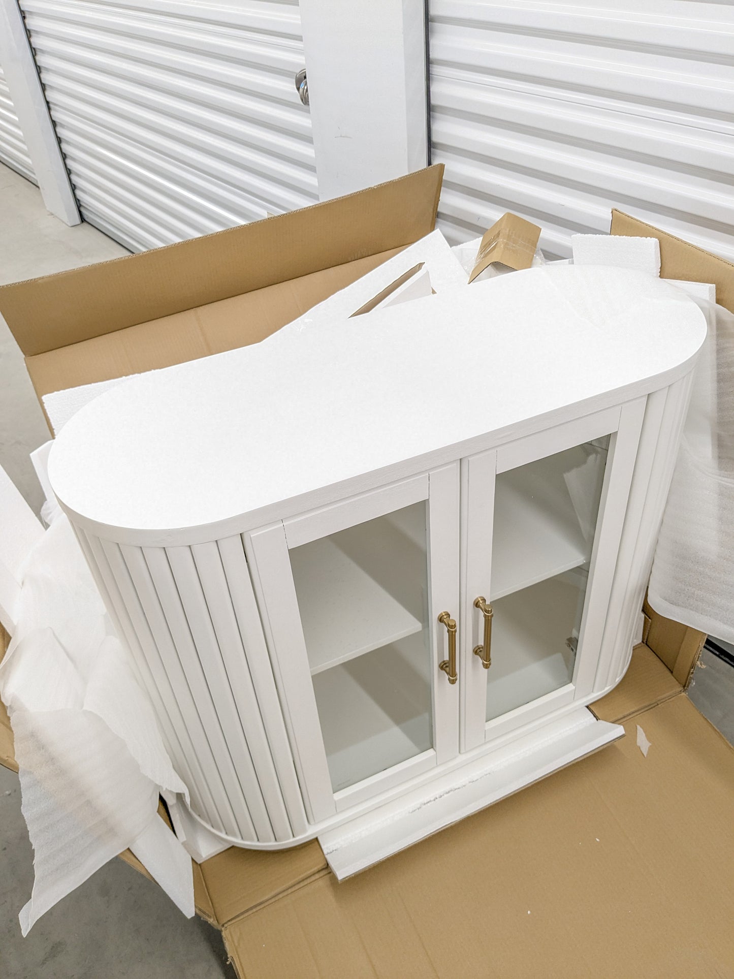 VAST White Curved Glass Door Cabinet
