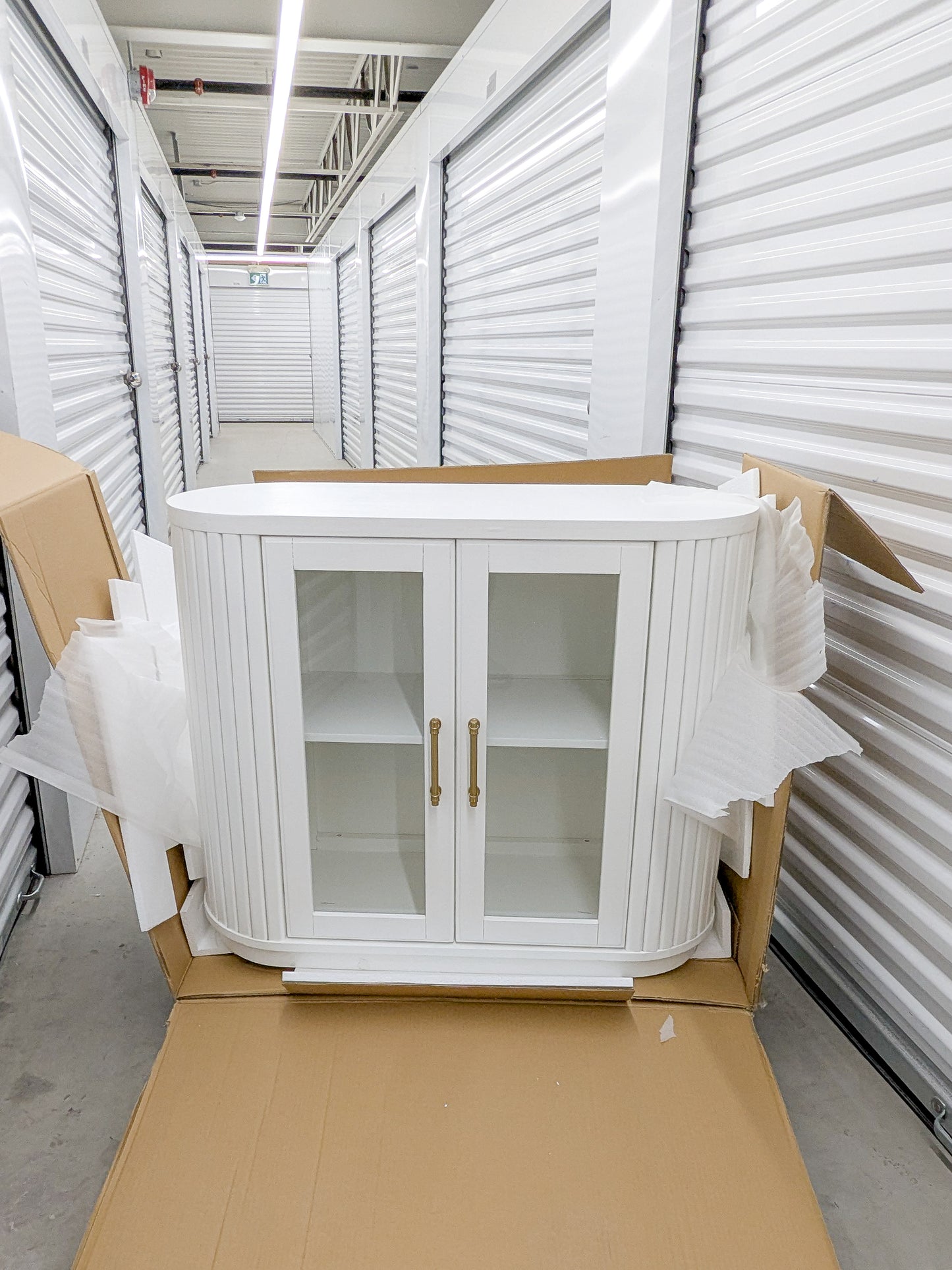 VAST White Curved Glass Door Cabinet