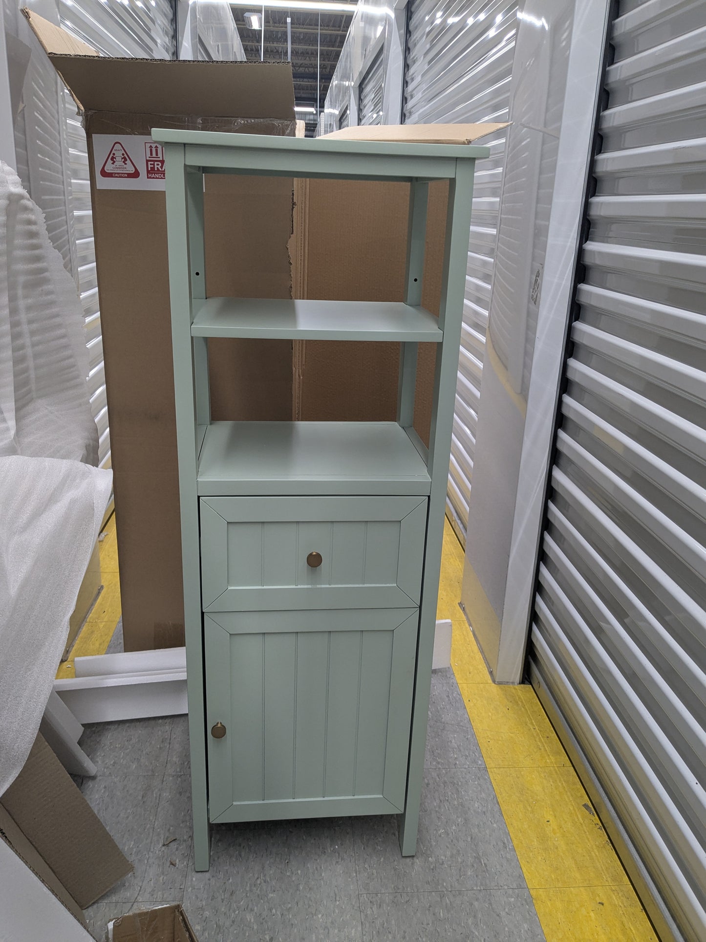 VAST Moc Van Cabinet