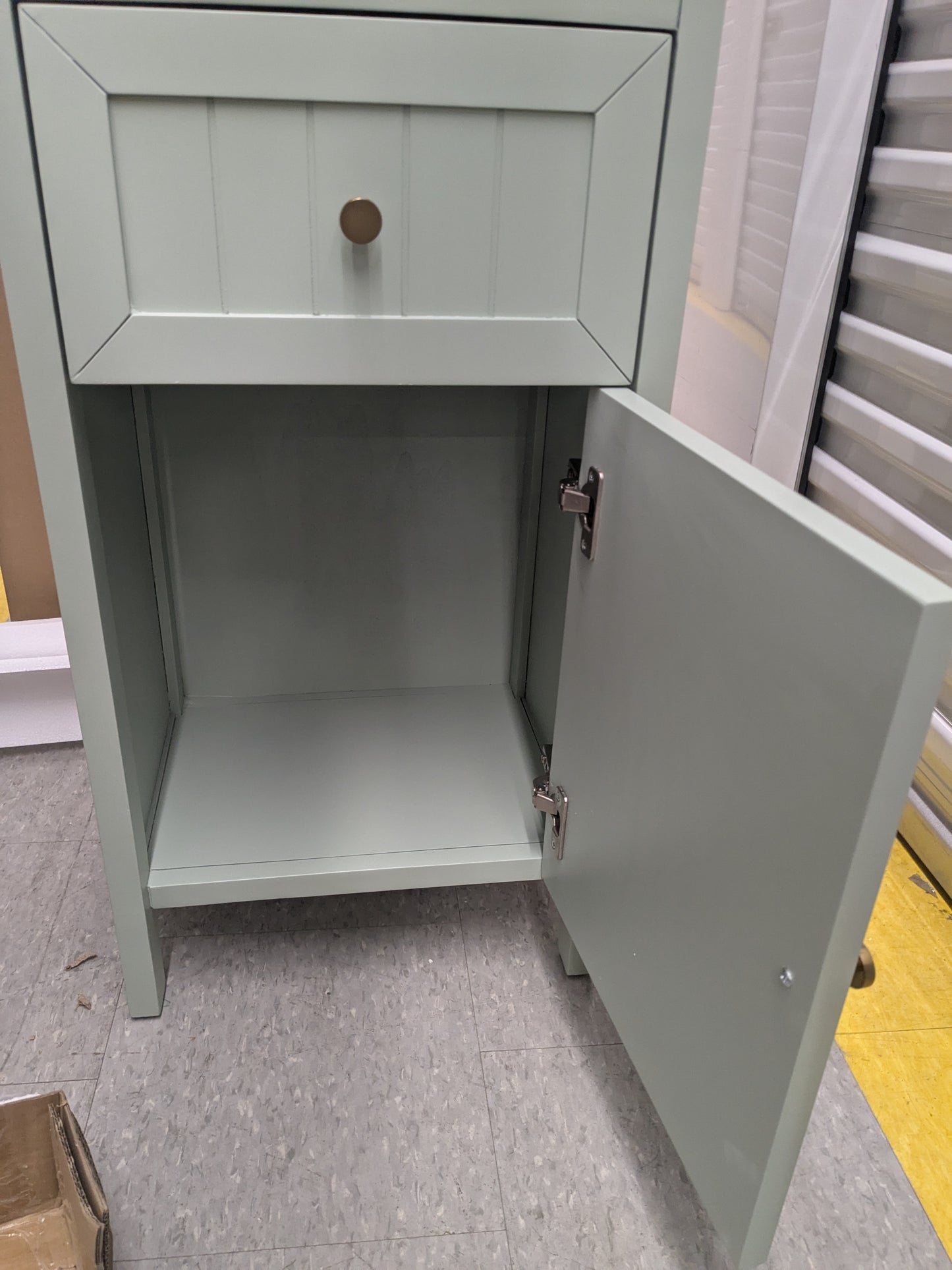 VAST Moc Van Cabinet