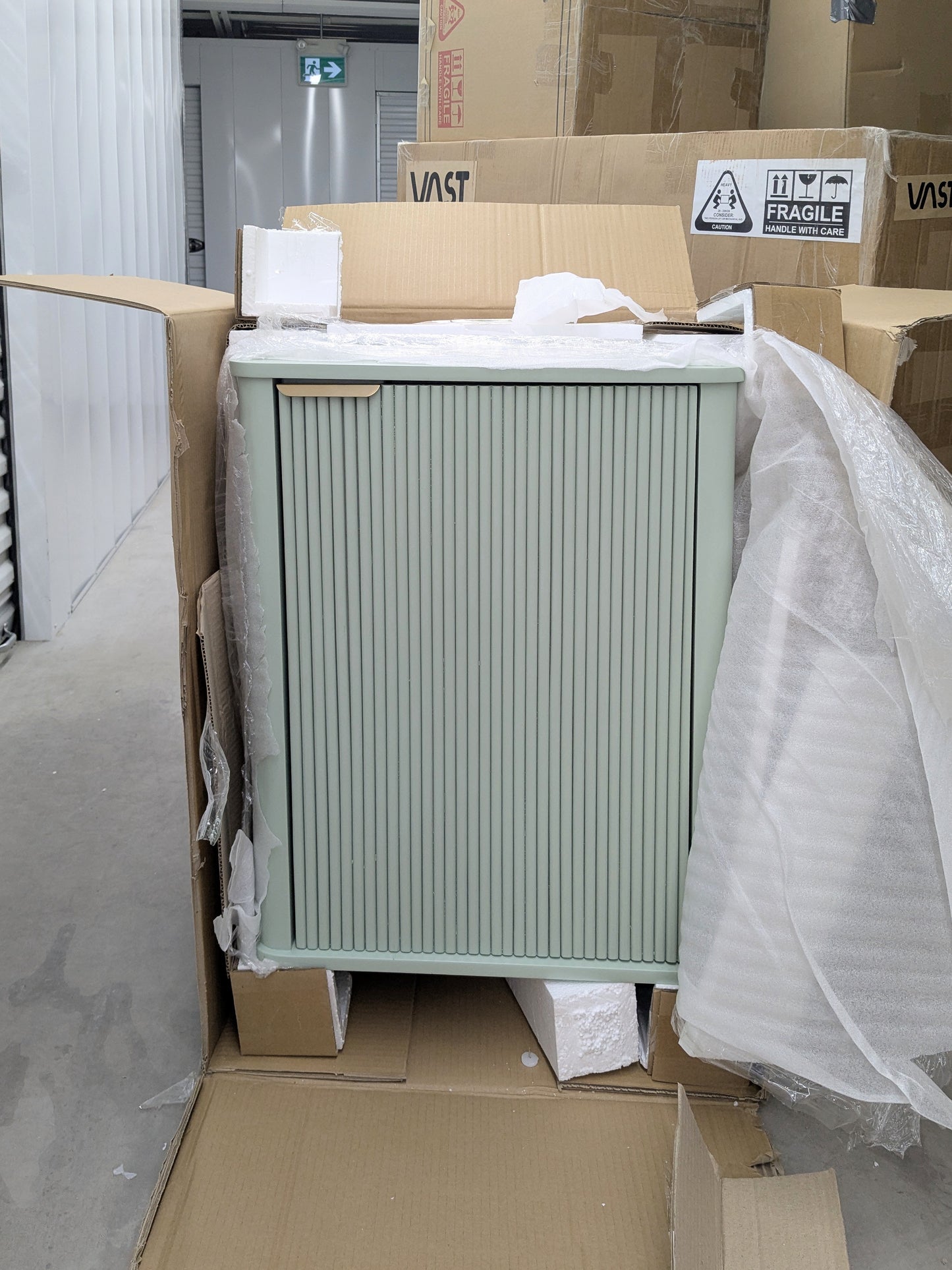 Le Hoa Storage