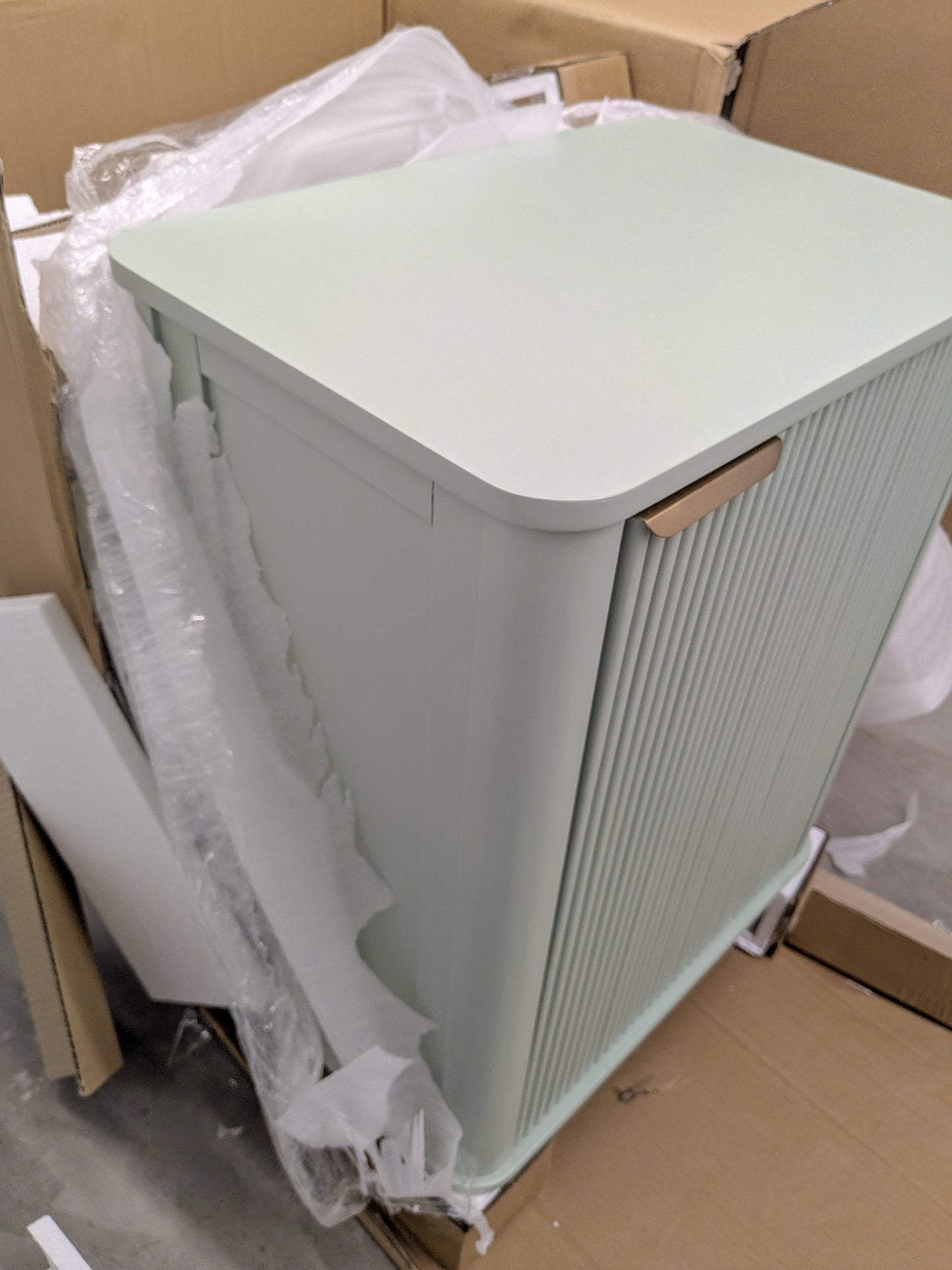 Le Hoa Storage