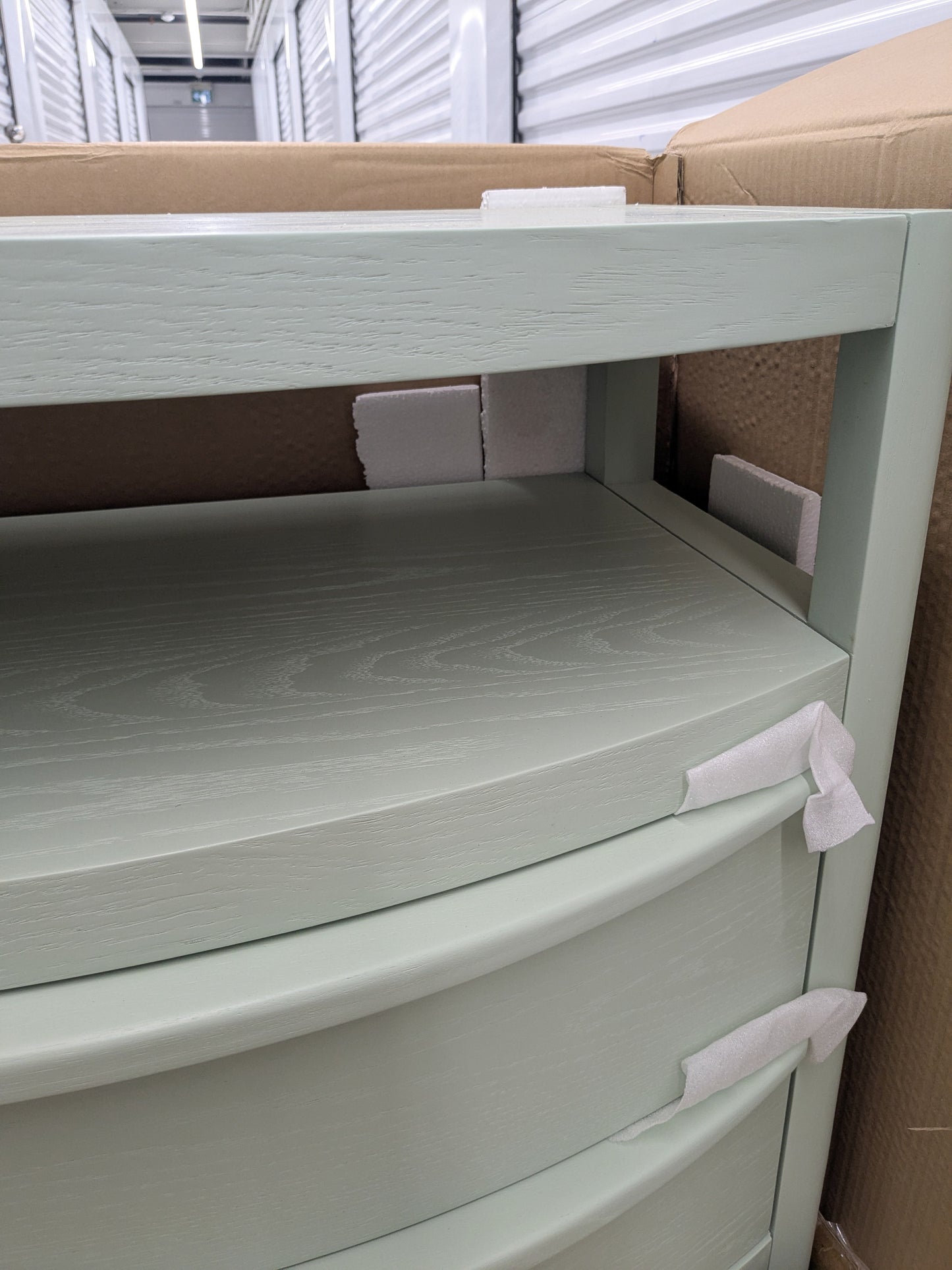 VAST Modern Curved Mint Green Wood Nightstand