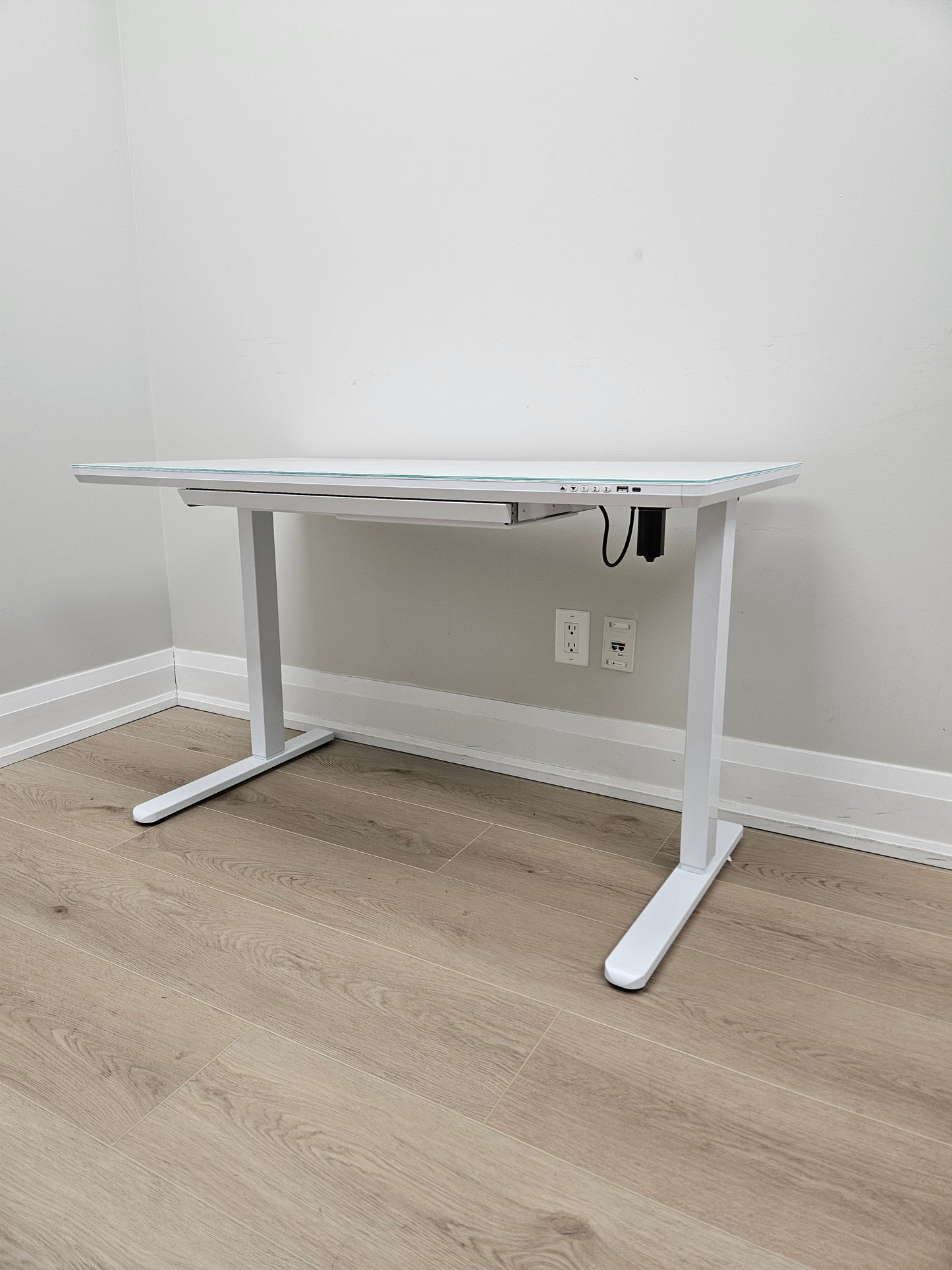 Glass Top Electric Height Adjustable Sit Stand Desk 48"Wx24"D with USB charging port - White