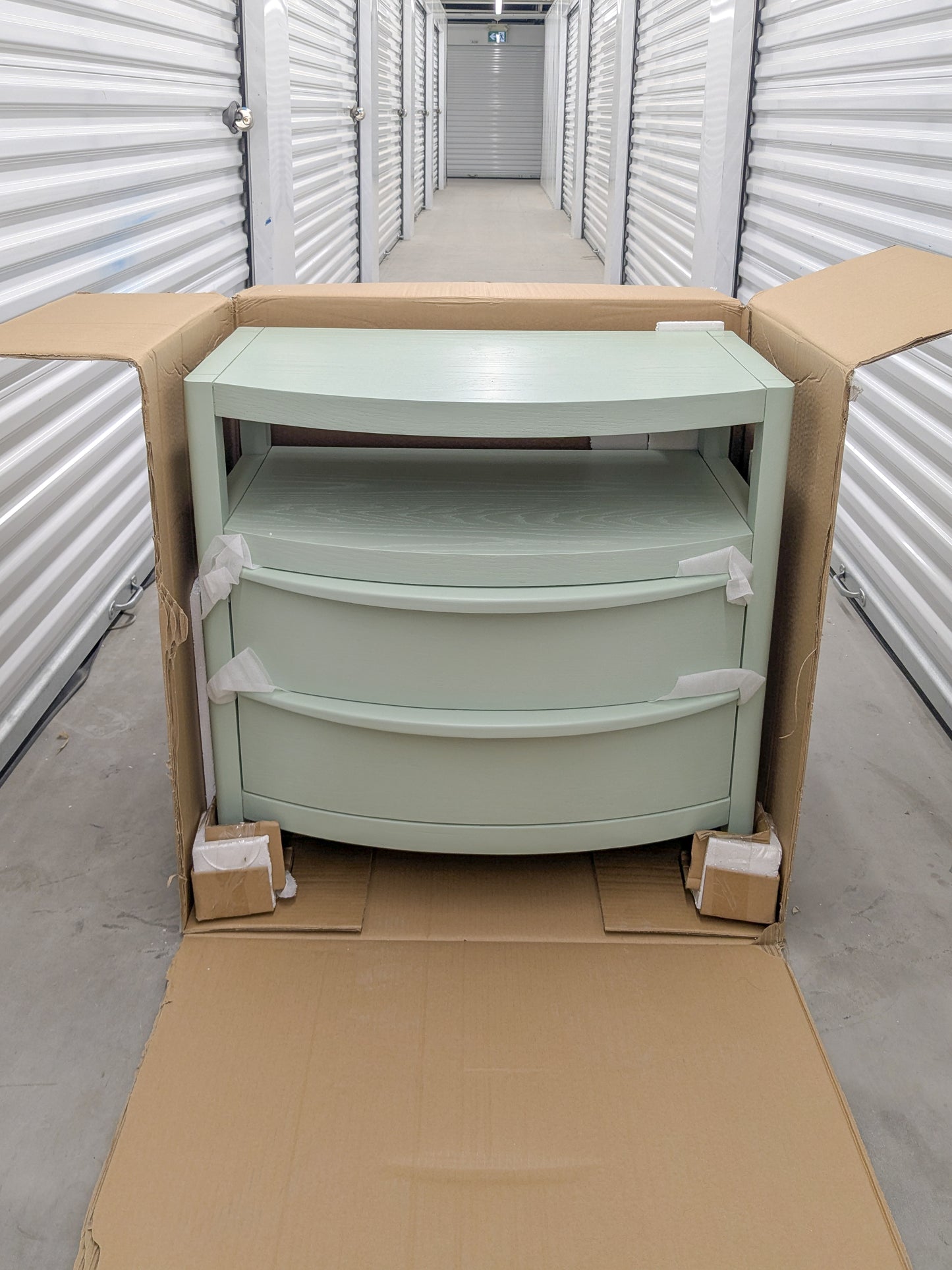 VAST Modern Curved Mint Green Wood Nightstand