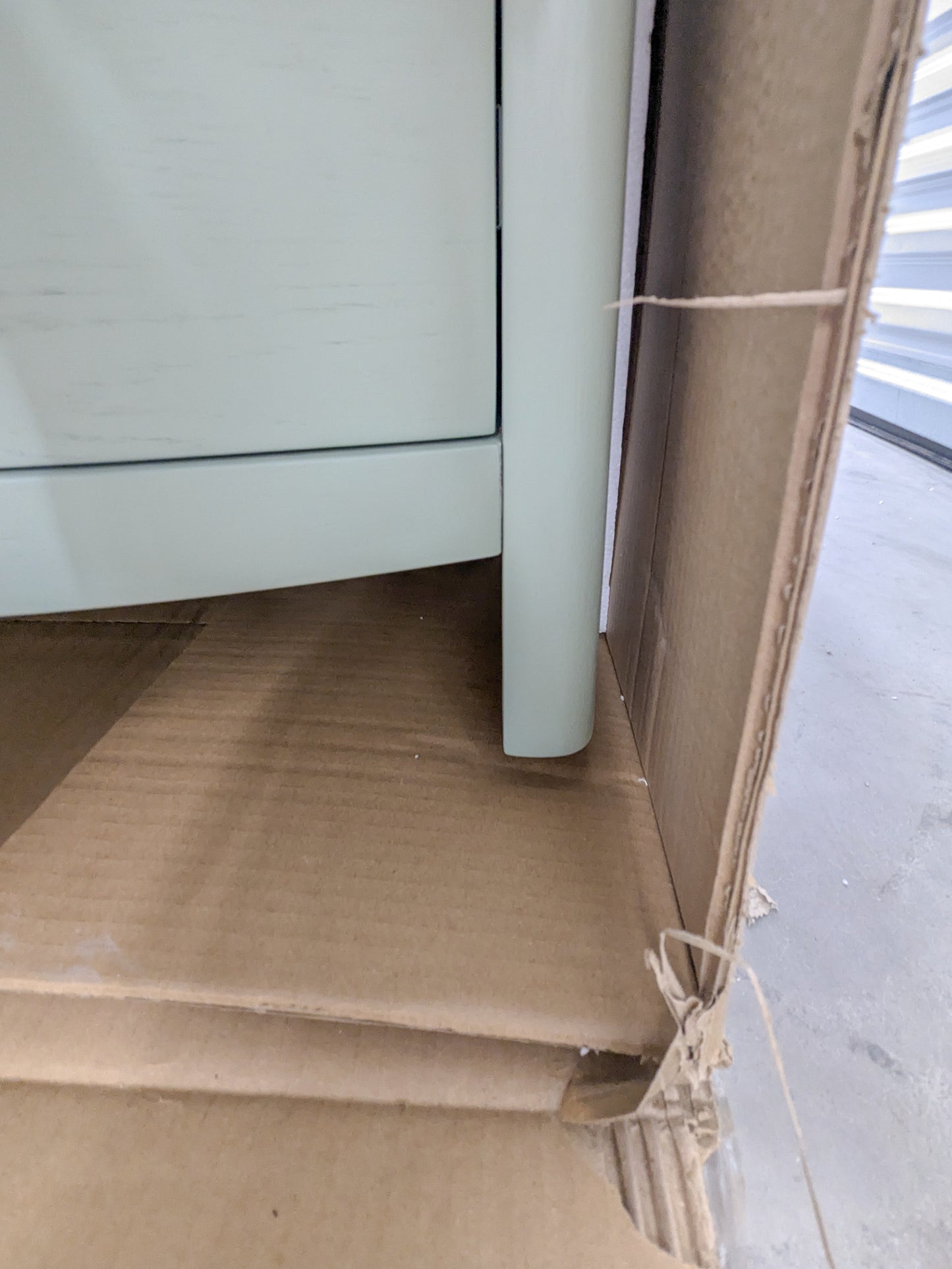 VAST Modern Curved Mint Green Wood Nightstand