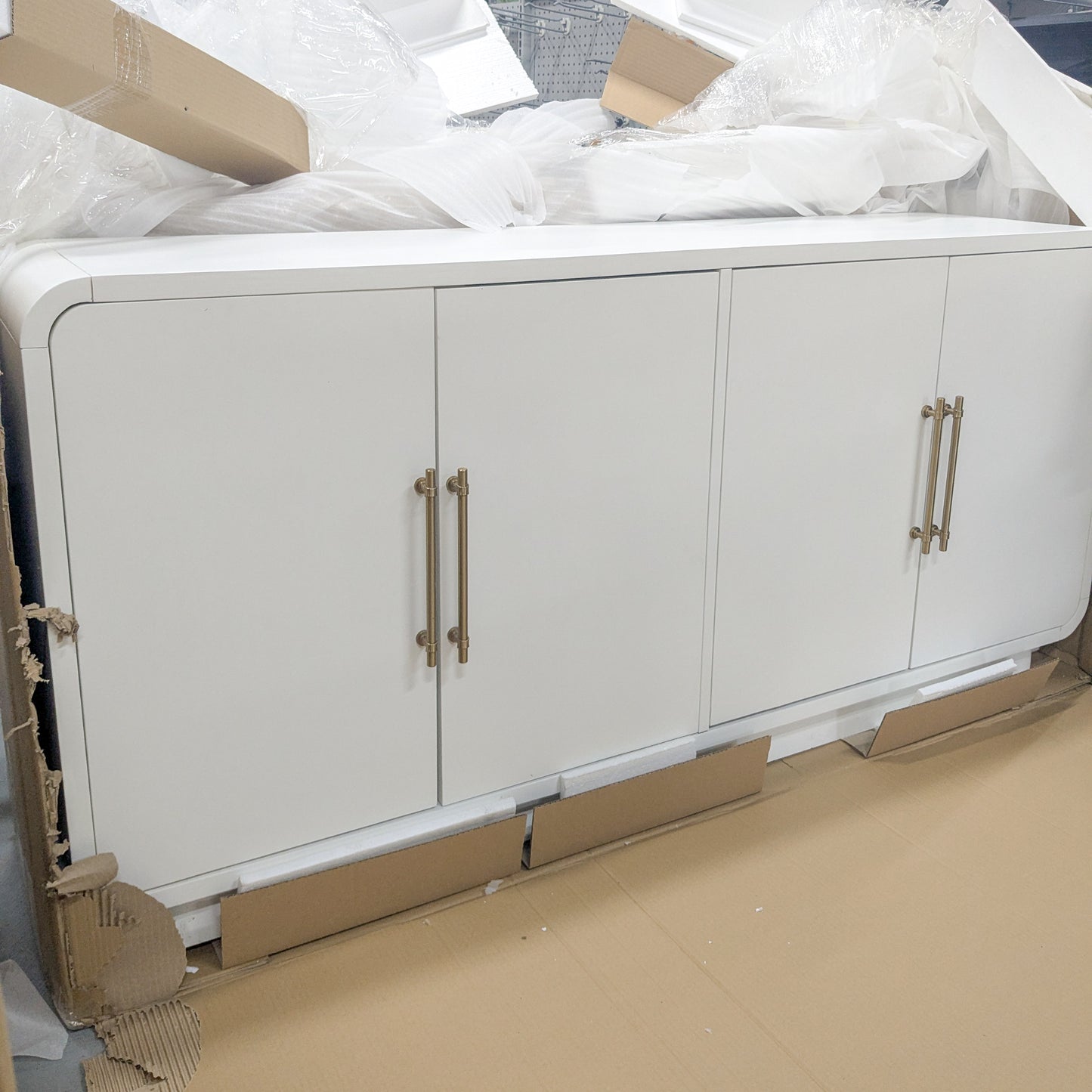 ✨ VAST Modern White Sideboard – Stylish, Spacious, and Built for Any Home ✨