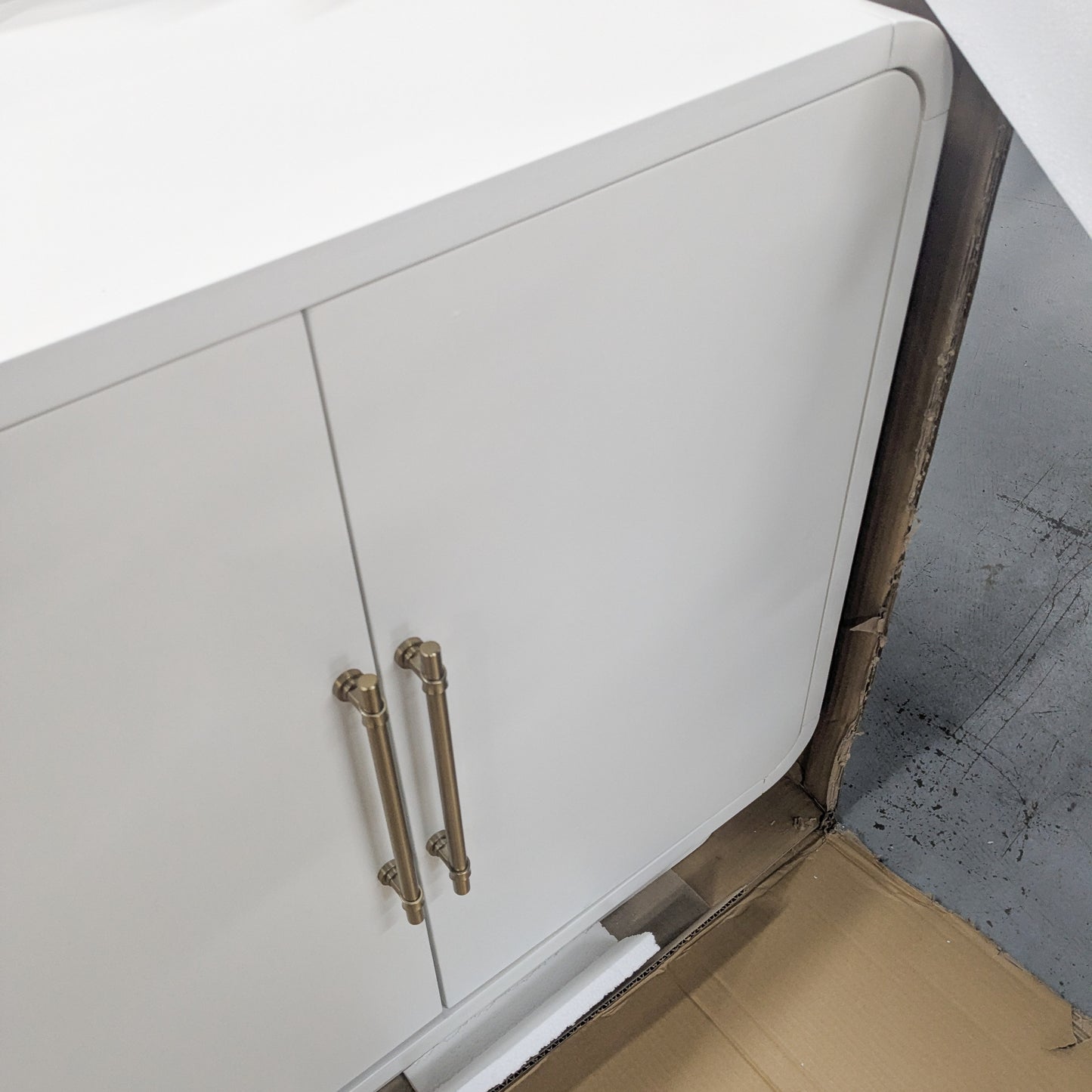 ✨ VAST Modern White Sideboard – Stylish, Spacious, and Built for Any Home ✨