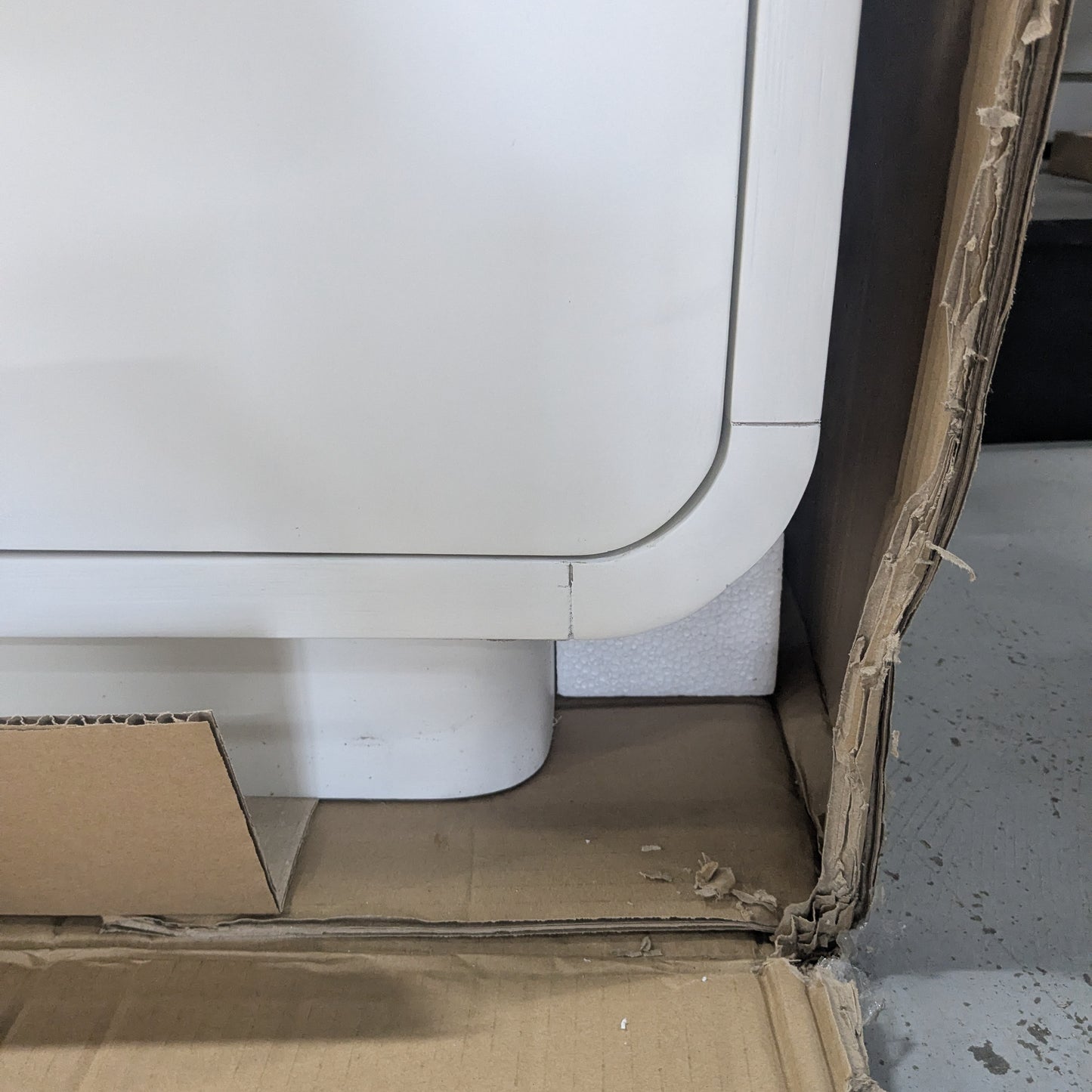 ✨ VAST Modern White Sideboard – Stylish, Spacious, and Built for Any Home ✨